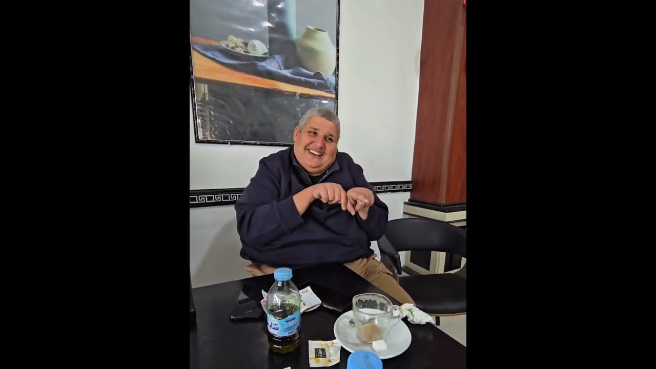 موحي بائع الدجاج بالسوق الأسبوعي… جلسة مع جحا في المقهى