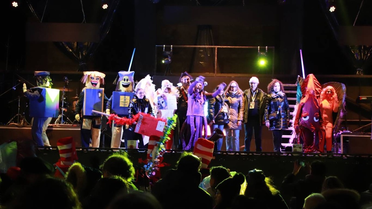 Desfile y concurso de comparsas en Alcalá 2026