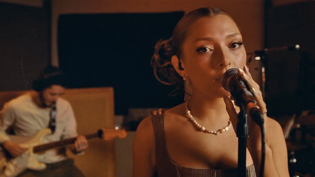 Loie (Live at Octagon Studios)