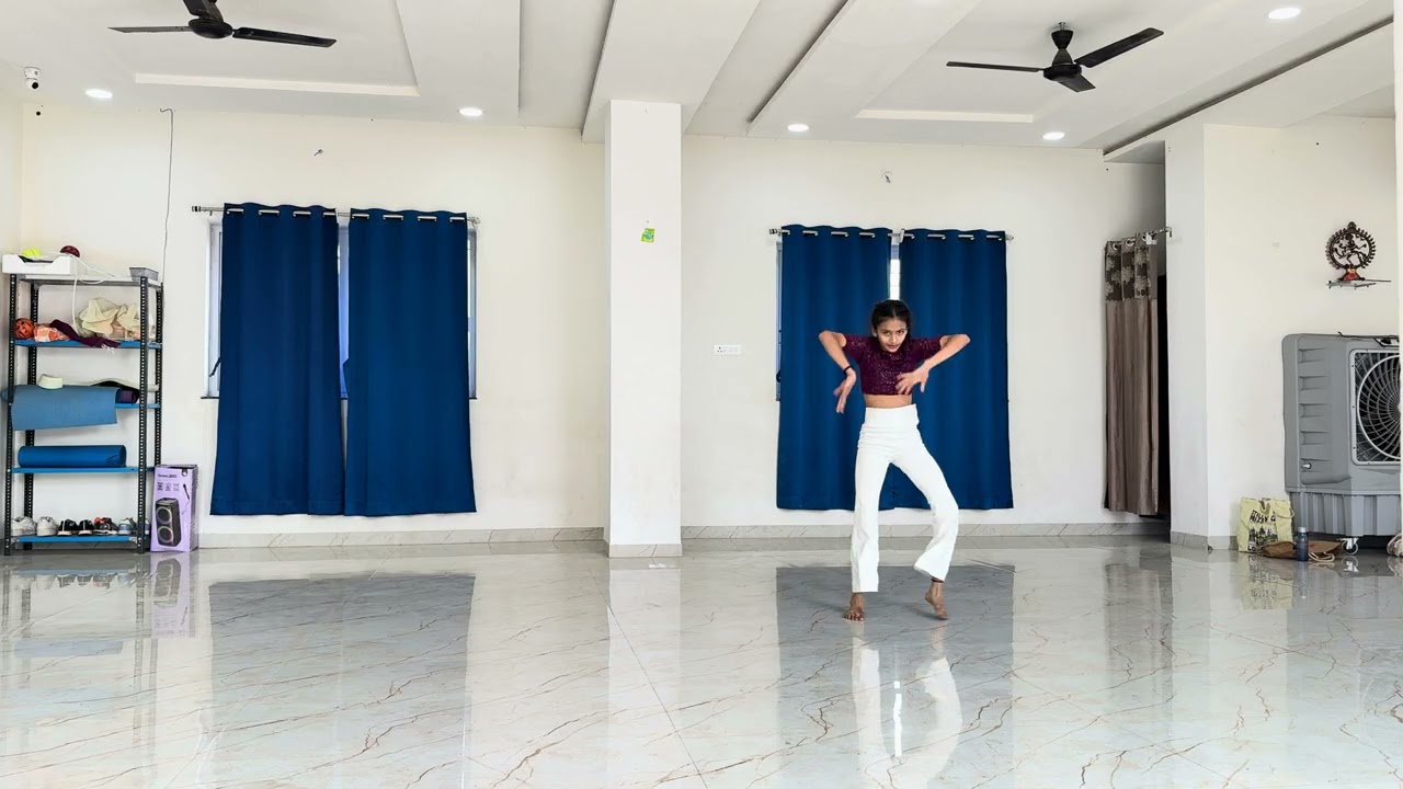 DWC CONTEMPORARY DANCE BY NIDHI REHPADE 