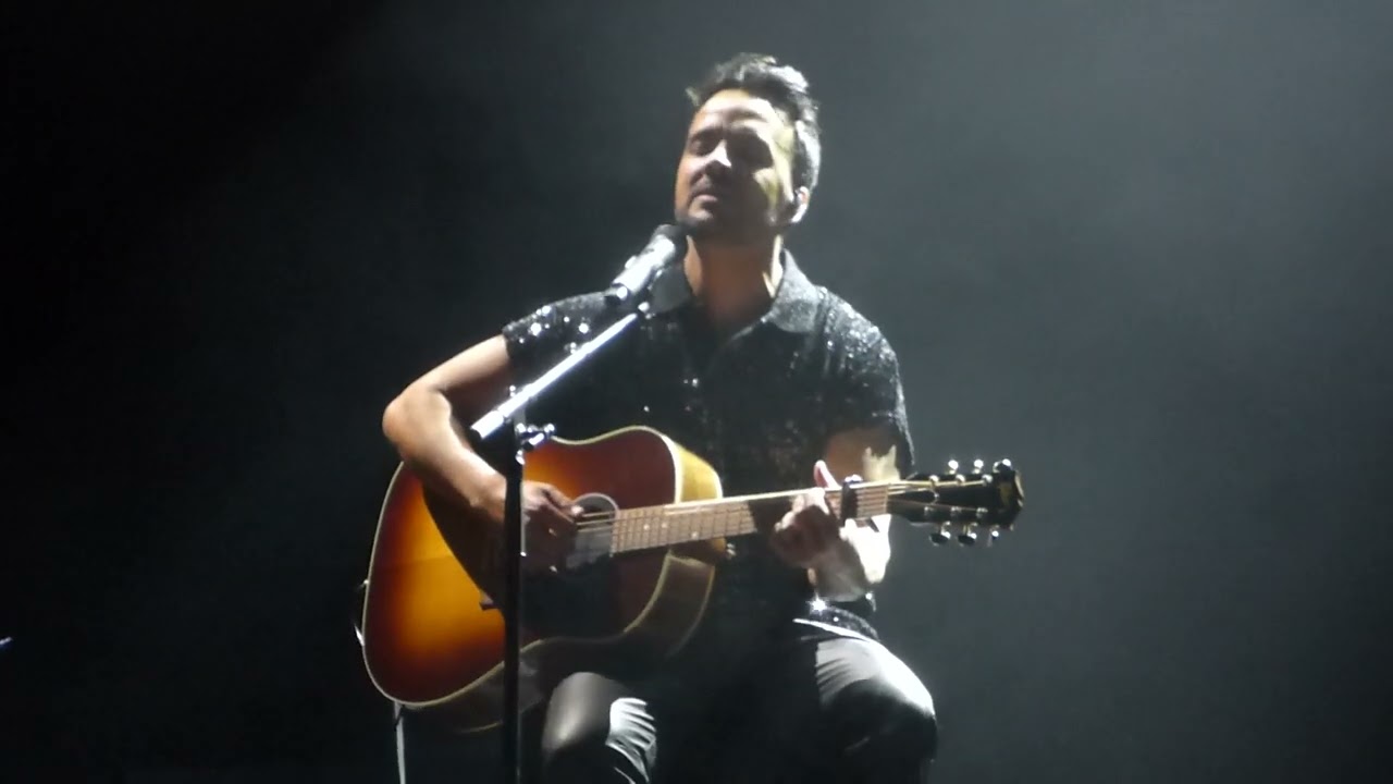 10 LUIS FONSI ~ 