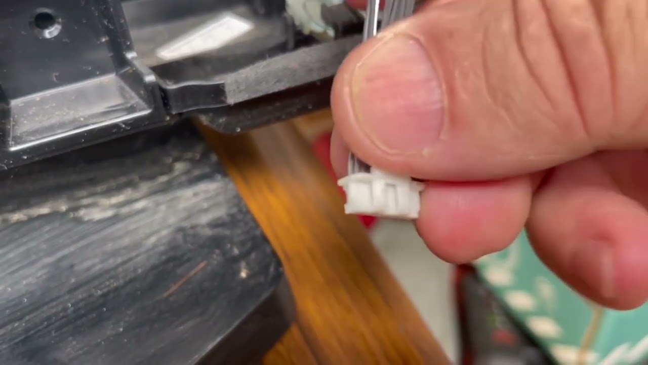 TV SONY KDL 40EX40B led clignote 7 fois