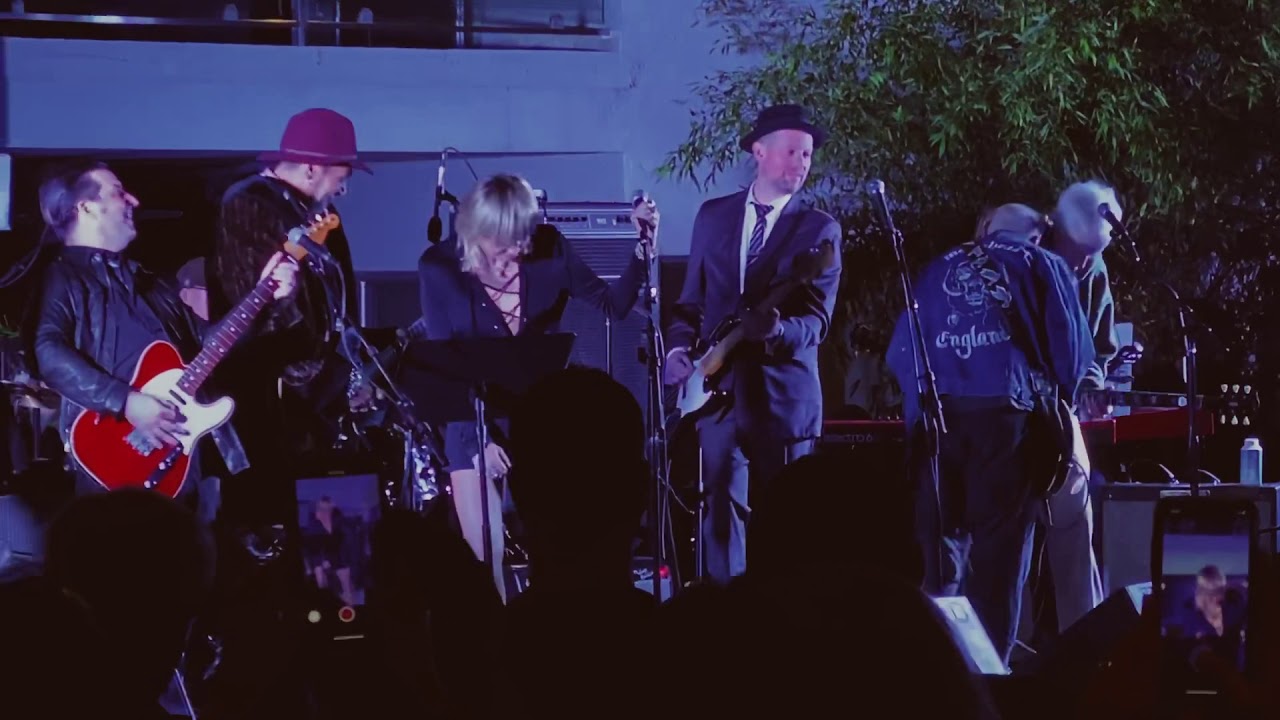 Miley Cyrus performs Roadhouse Blues with Robby Krieger from The Doors at Sunset Marquis