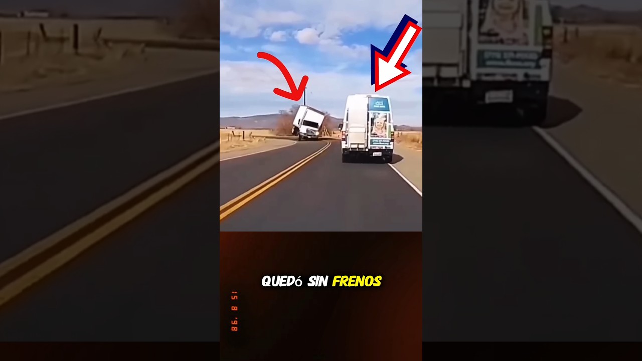 conductor de la minivan evita desastre#conductor#experto#trailero#camionero#cami&oacute;n#sinfrenos