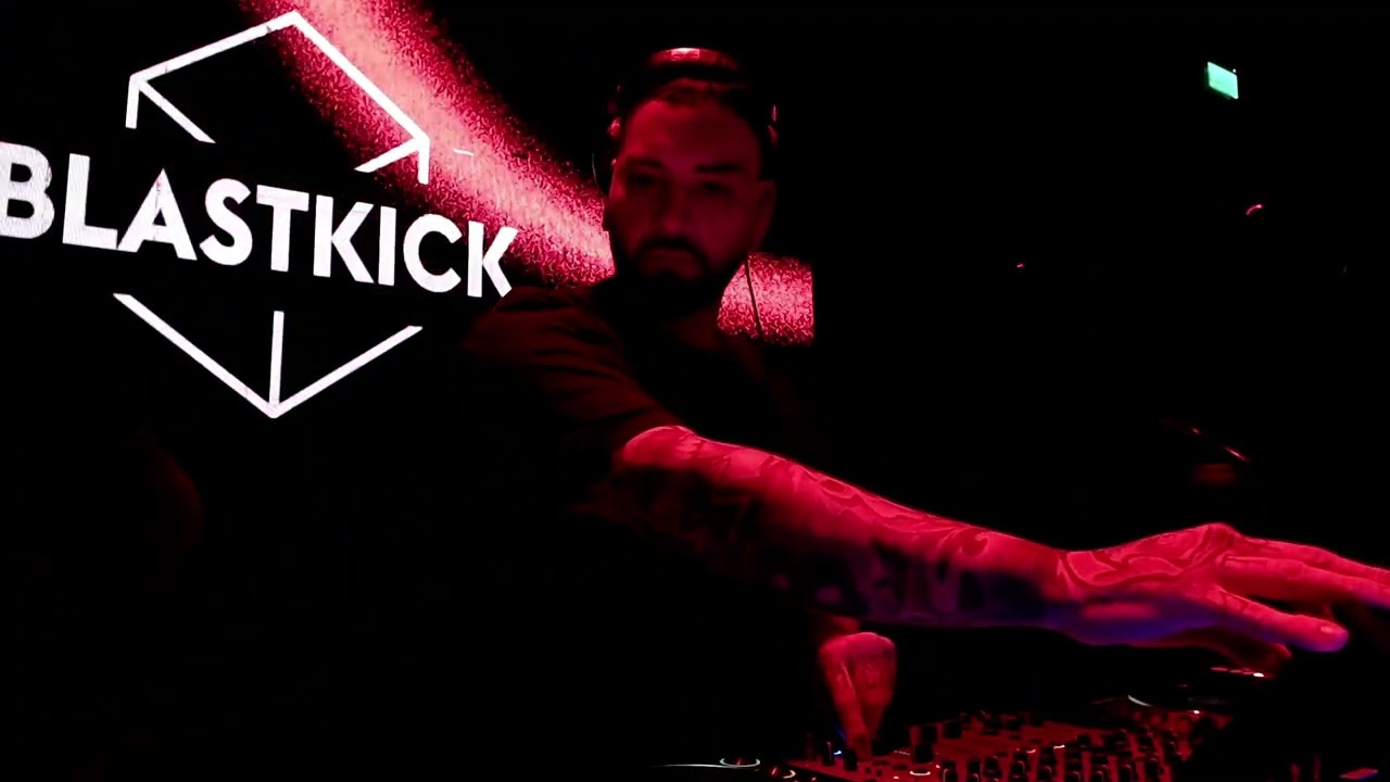 Xaolin & Manuela Fernandez @ Blastkick x CrobarStudio