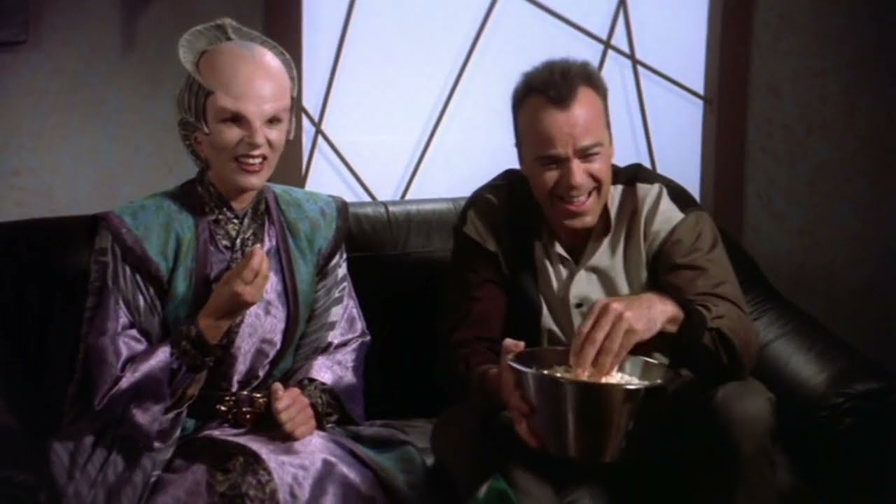 Babylon 5 - Michael Garibaldi's 2nd favorite thing in the universe