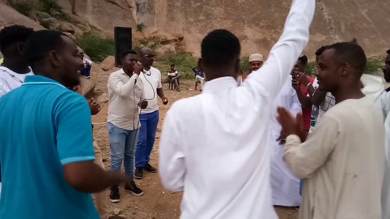 حقيبة شباب كسلا المربعات 18