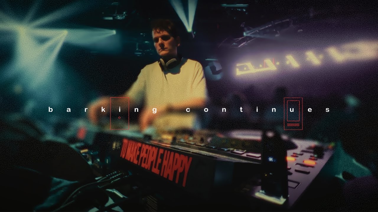 barking continues - live at Bootshaus Cologne