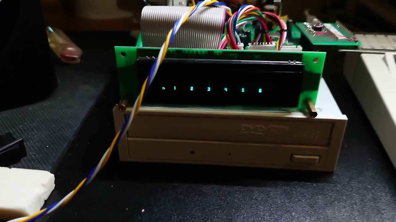 CD-плеер с караоке и радио на ESP32