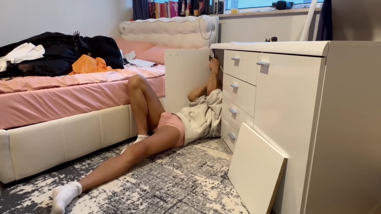Sleep Stream Room Makeover: My New Sanctuary (Nightstand Setup)