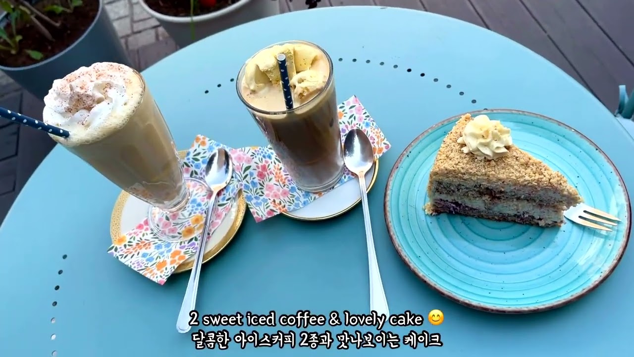 Collation & Cafe Gliwice — Sweet Coffee & Delicious Cake