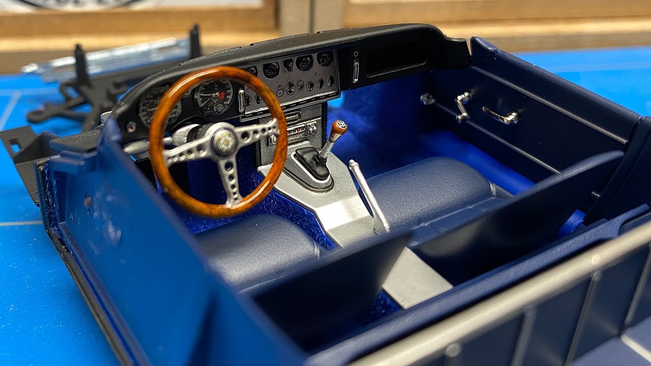 Revell: Jaguar E-Type Part 3 Building The Interior