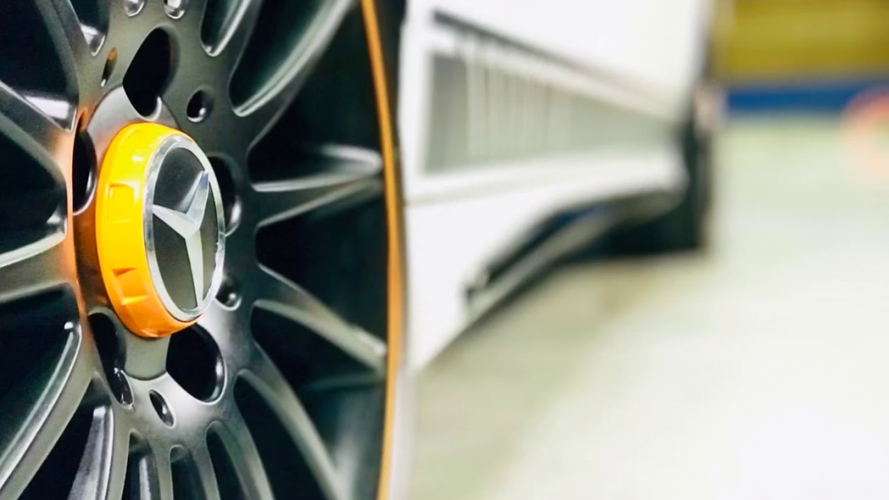 Mercedes-Benz  CLA 45 AMG 4MATIC  Shooting Brake Orange Art Edition
