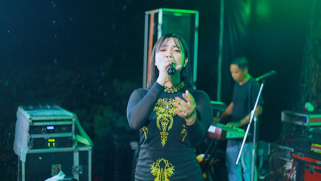 AF MUSIC - BERCERAI MUDA ROSSA MASYA - WEDDING PARTY AJI & TALIA - TENGGER DAWE KUDUS