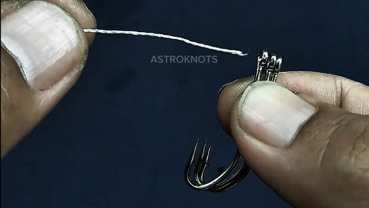 A clever trick for tying hooks: 3 hooks in a straight line