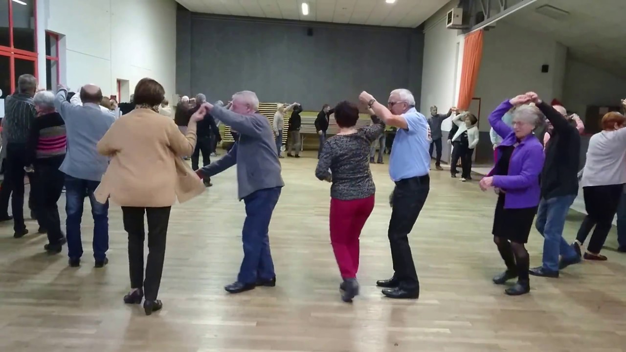 La Bastringue dans&eacute;e &agrave; Lombers 81