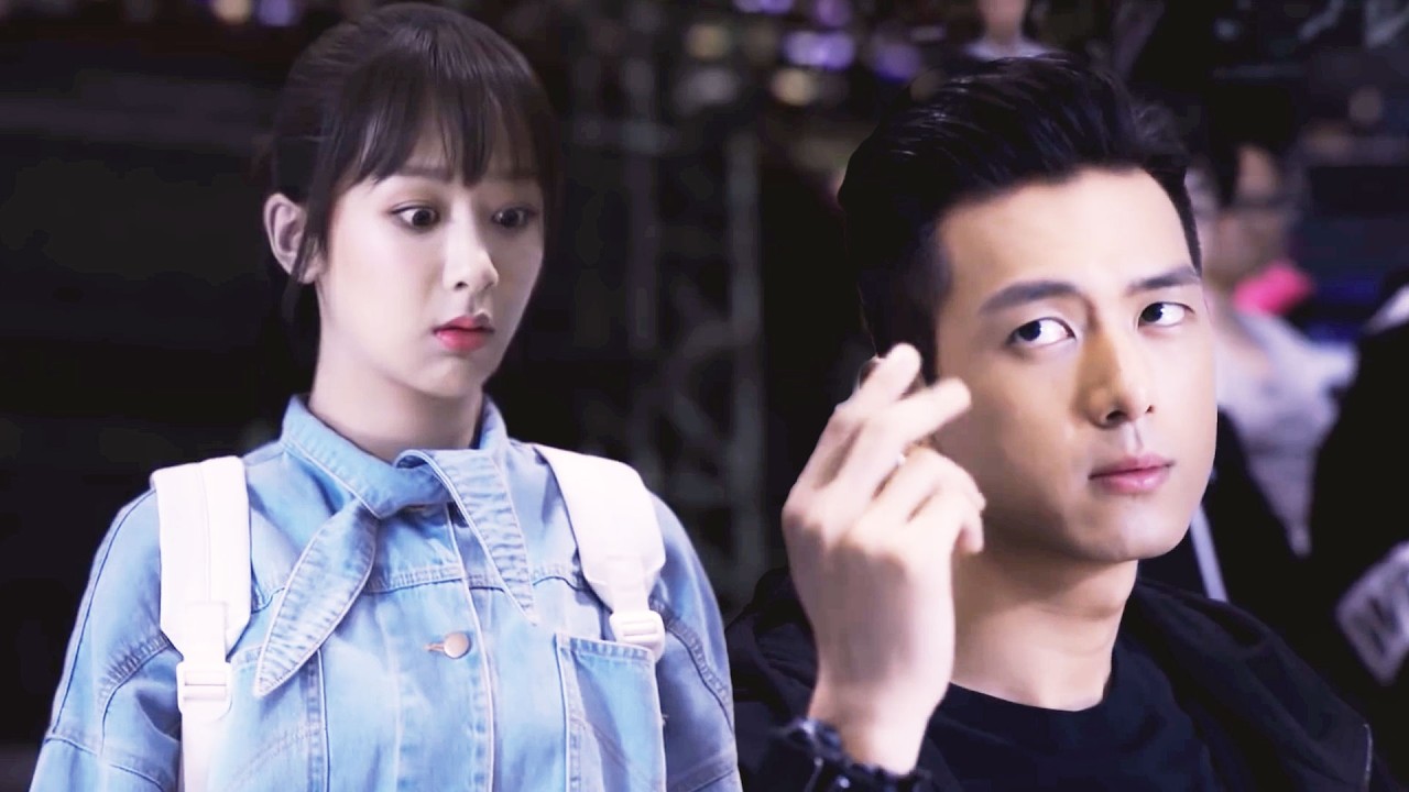 勾手指名場面！軟萌少女初次看比賽，冰山男神主動邀約：坐過來！💖 #亲爱的热爱的 #Go Go Squid! #李现 💞#杨紫 💞
