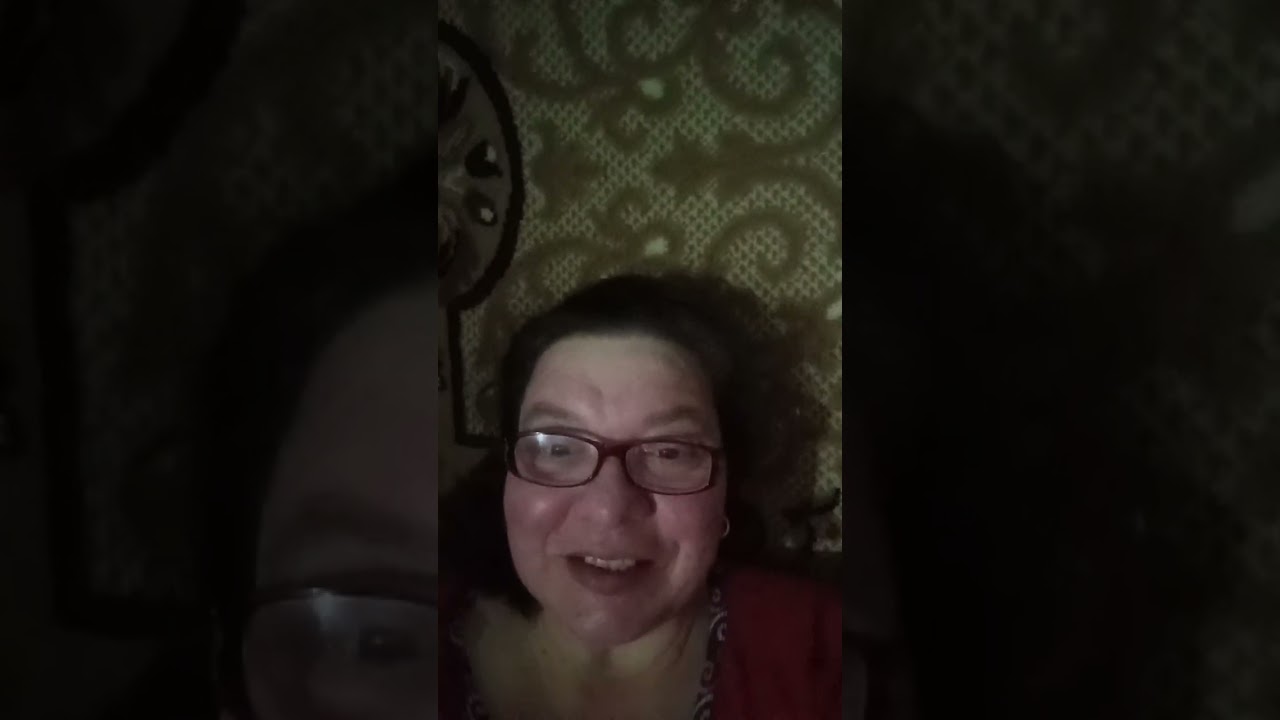 Ким я тільки не є.Согодні я була перукарем)))