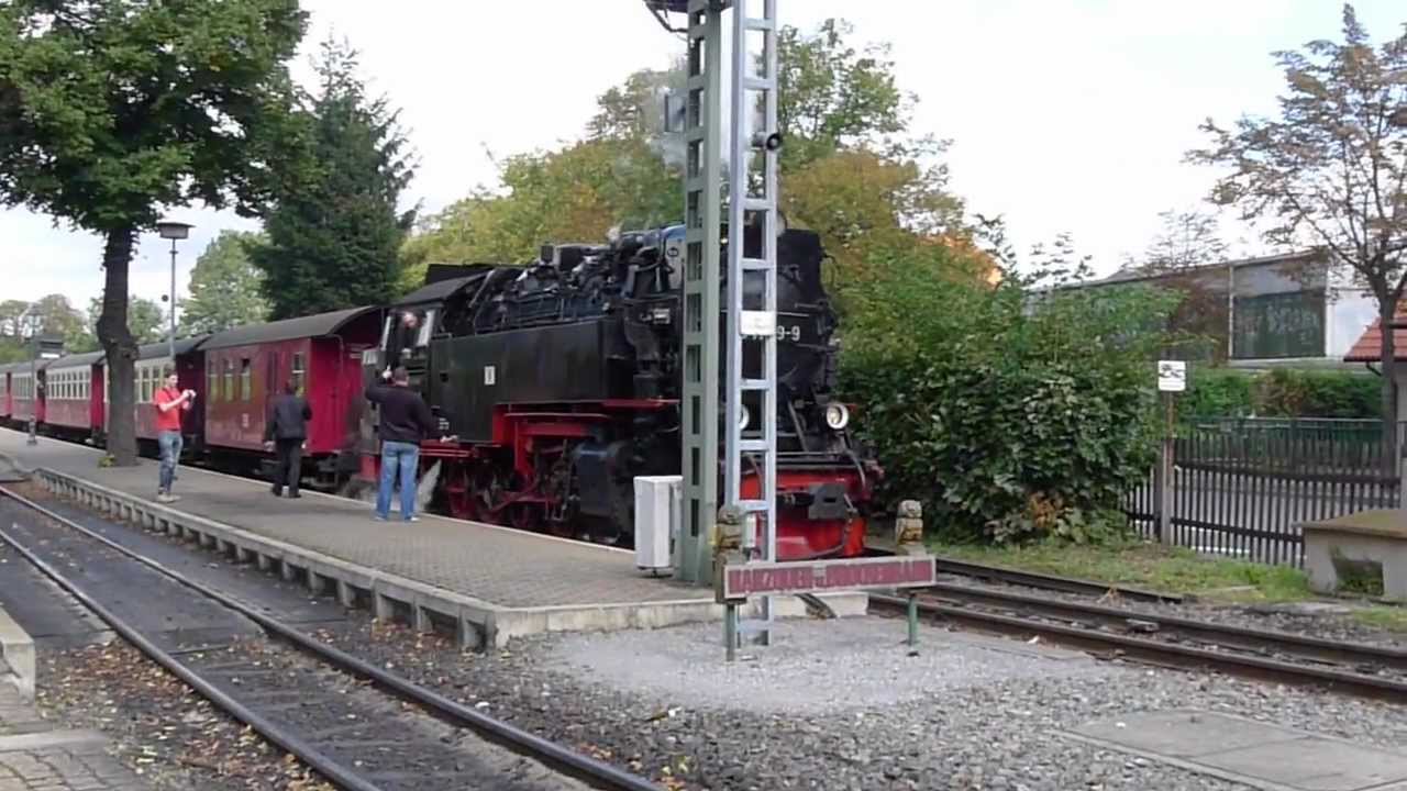 蒸気機関車　SL出発　Dampflok auf dem Weg zum Brocken-Harzer Schmalspurbahn