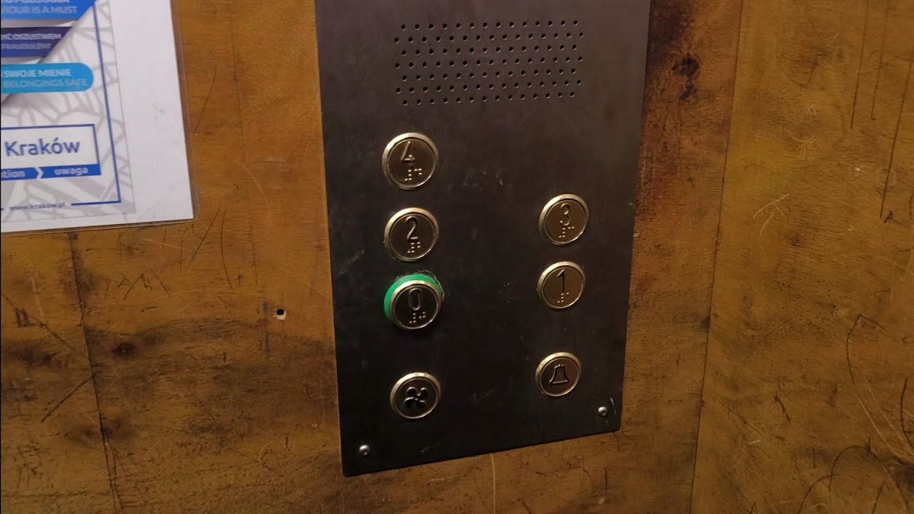 Przedwojenna Winda Wertheim zmodernizowana, Worcella 10, Kraków