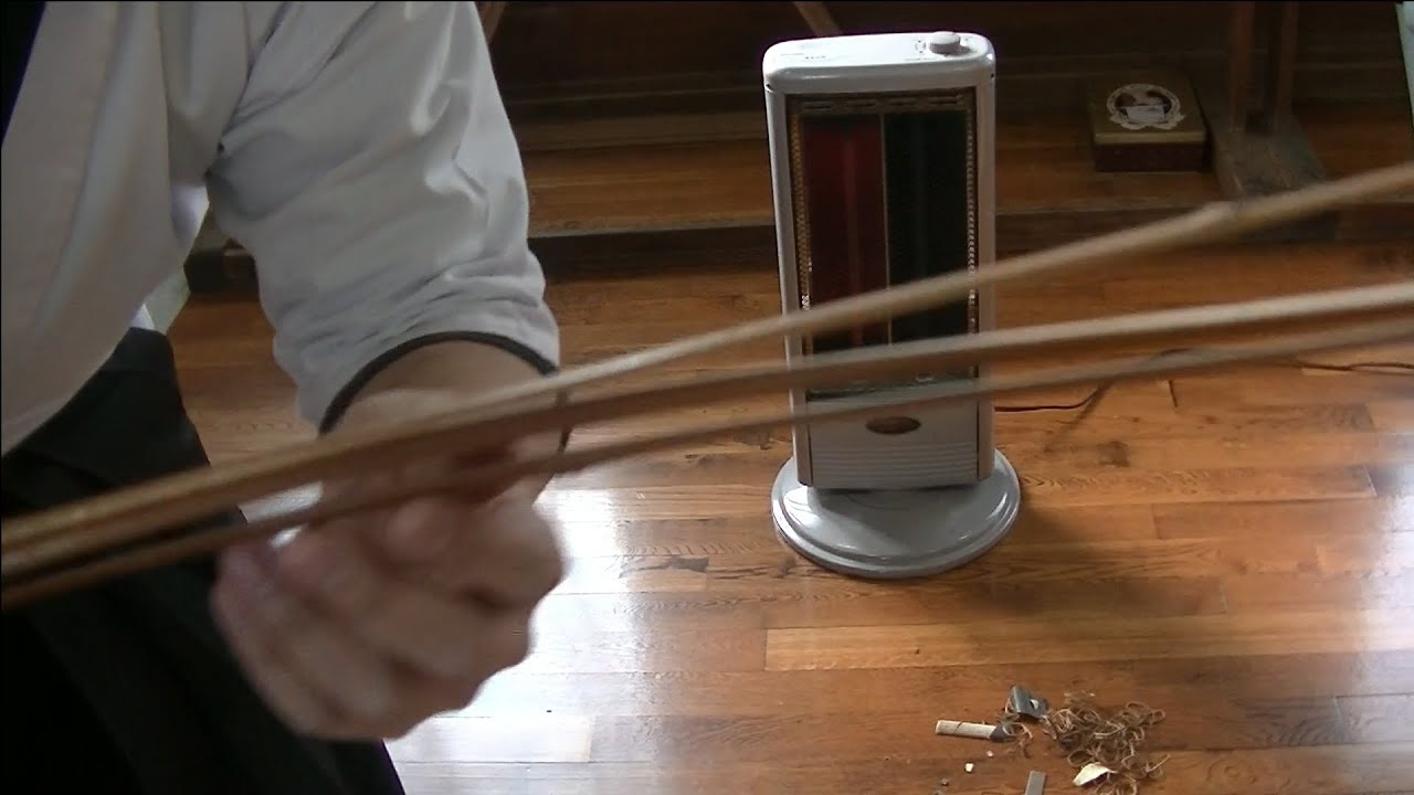 弓道・竹弓を剥がして内部構造を見てみた。