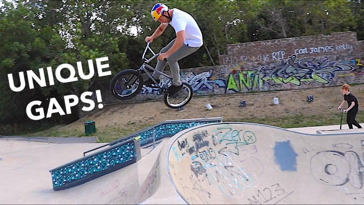 Jumping gaps at a fun skatepark!