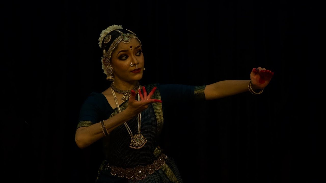 Bharathanatyam Padam | Varattum Swami | Tarang | Mudra Institute #dance #live #guruvayoor