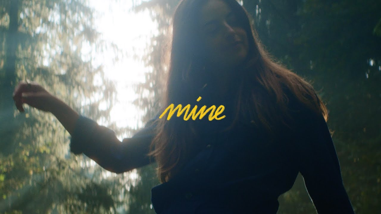 Jessie Goldsmith - Mine (Official Music Video)