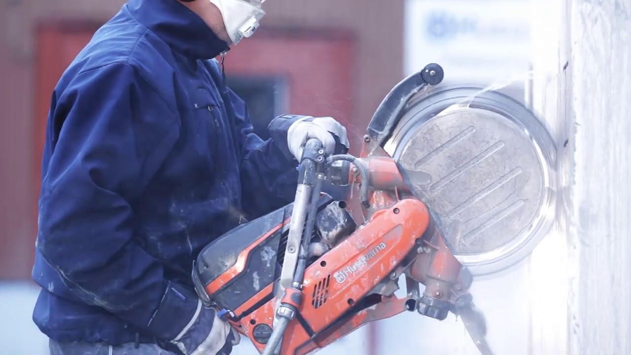 K970 Ring Saw with 270mm depth of cut