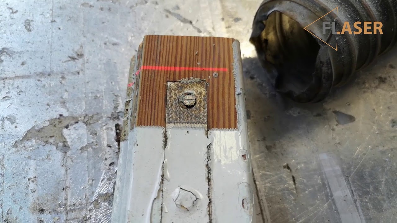 Usuwanie farby laserem z drewnianej futryny || Removing paint with a laser from a wooden frame
