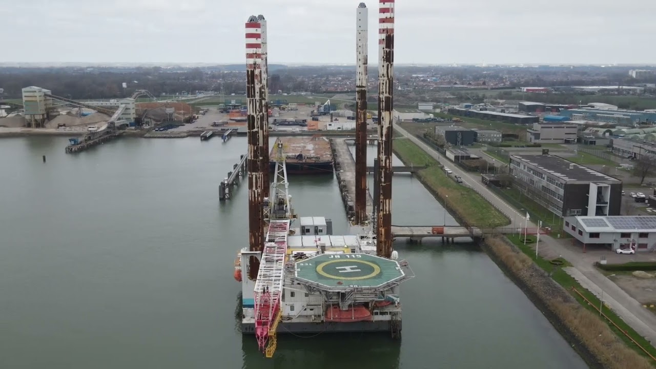 Self Elevating Platform JB-115 In the outer harbor of Vlissingen