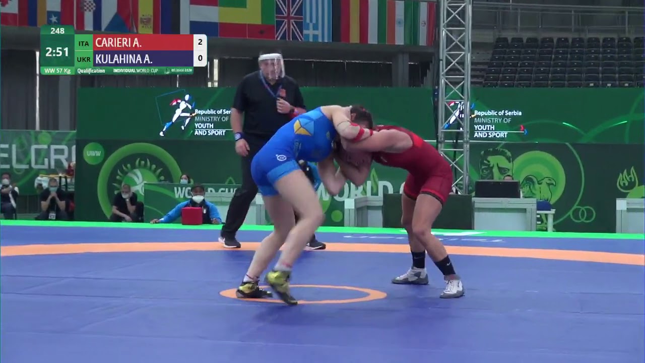 Qual. WW - 57 kg: A. CARIERI (ITA) v. A. KULAHINA (UKR)