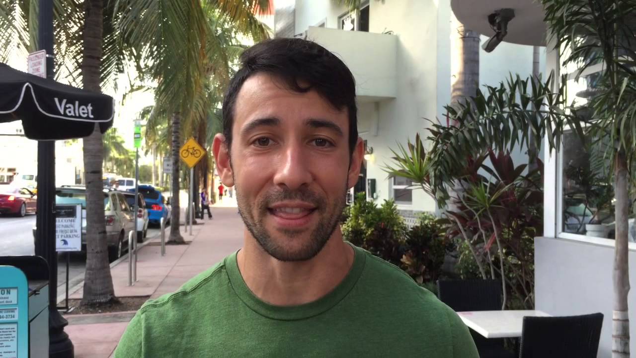 Los Angeles Personal Trainer Gets Uncomfortable On Camera