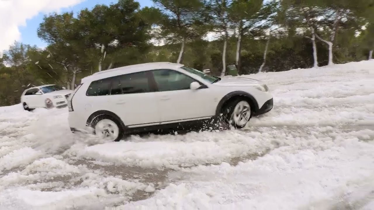 SAAB 9-3X XWD in the snow on winter tyres