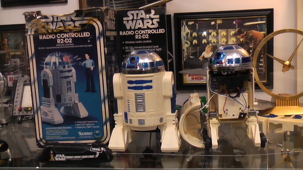 1978 Kenner R2-D2 radio control robot. Inside repair tips & demo.