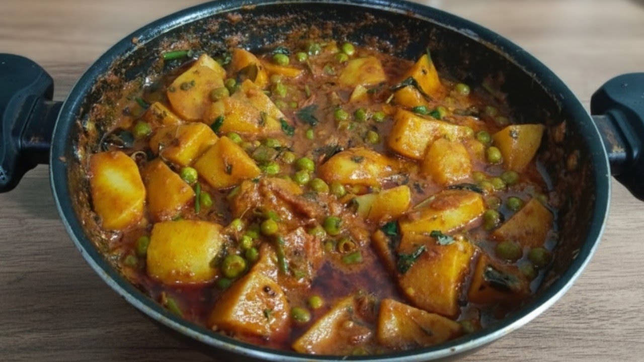 Aloo Matar Ki Sabzi |Aloo Matar Curry |Potato Peas Curry #recipe #vlog #hindivlog