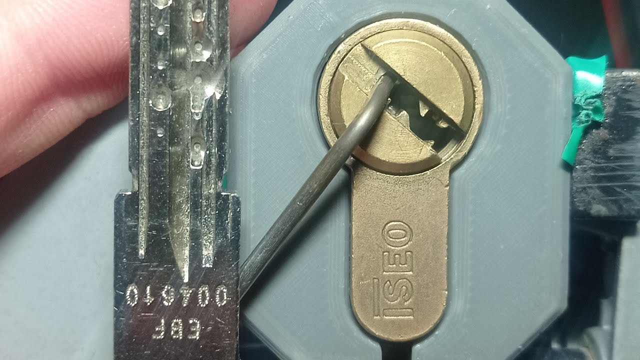 Iseo R7 pick and gut
