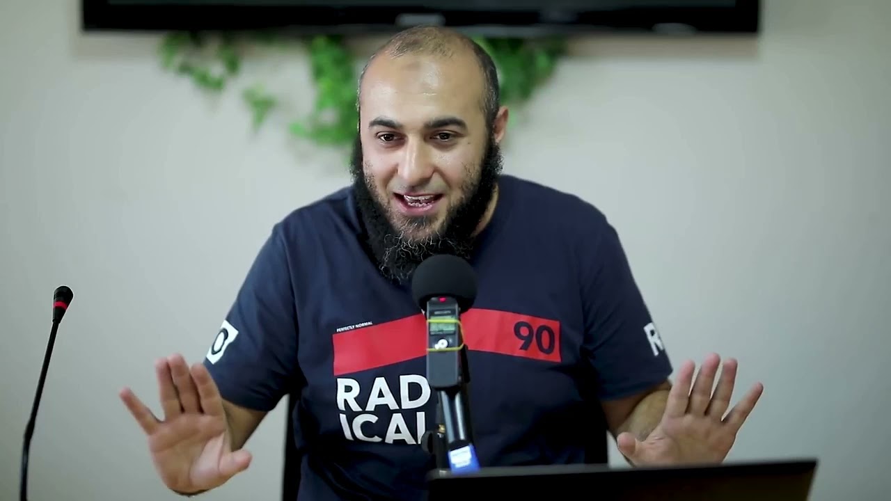 فيه ناس معاها دكتوراه في الكِبر - محمد الغليظ