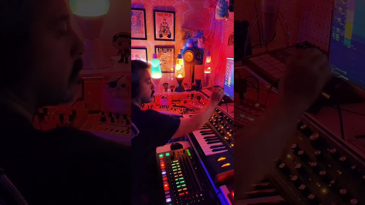 Roland-TR8S,Moog-Sub37,Korg-Monoloque,Behringer-TD3MO,Sonicware-Ambient0 