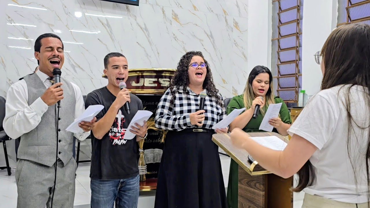 Deus de Obras Completas - Grupo Umaderp