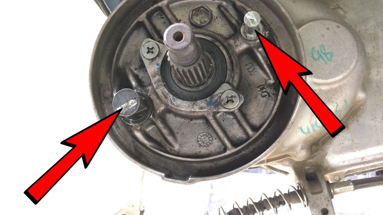 Burgman Rear Break Shoe Servicing & cleaning.