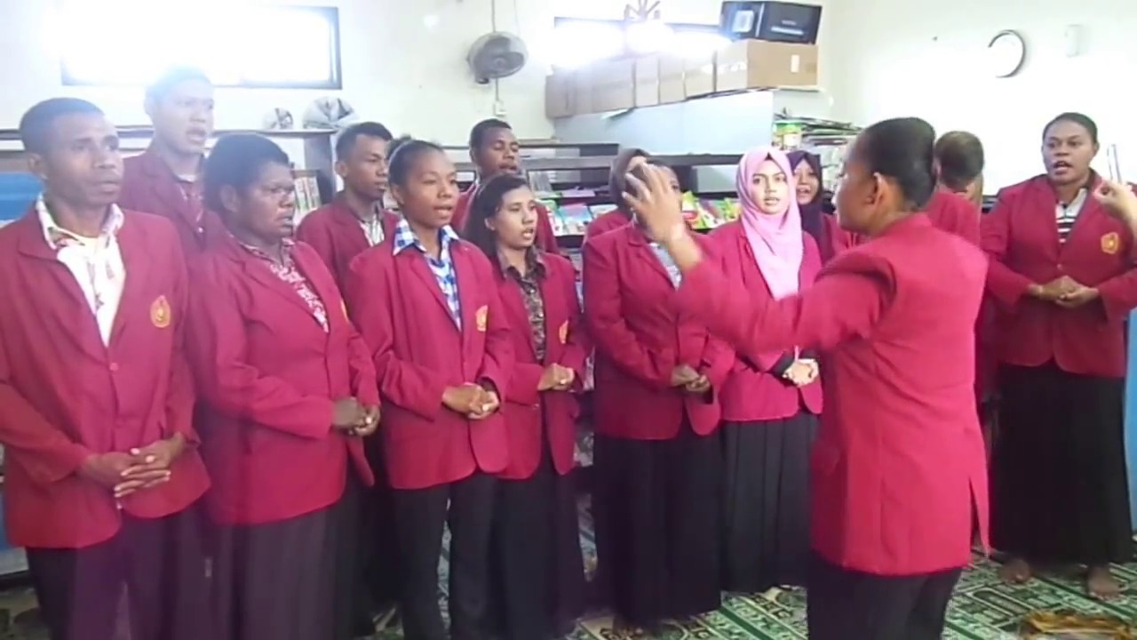 Sang Surya Versi Mahasiswa STKIP Muhammadiyah Sorong Papua