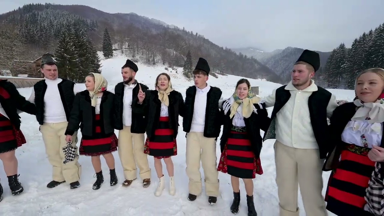 ✨&rdquo;JOC &Icirc;N PALTIN 2025&rdquo; &icirc;n satul CRASNA VIȘEULUI, C&Acirc;NTECE✨