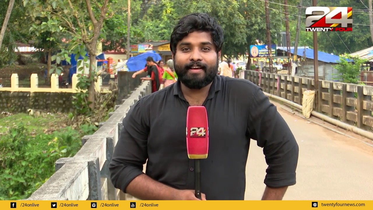 അയ്യപ്പഭക്തരുടെ പ്രധാന തീർത്ഥാടന കേന്ദ്രങ്ങളിലൊന്നാണ് കുളത്തൂപ്പുഴ ബാലശാസ്താ ക്ഷേത്രം