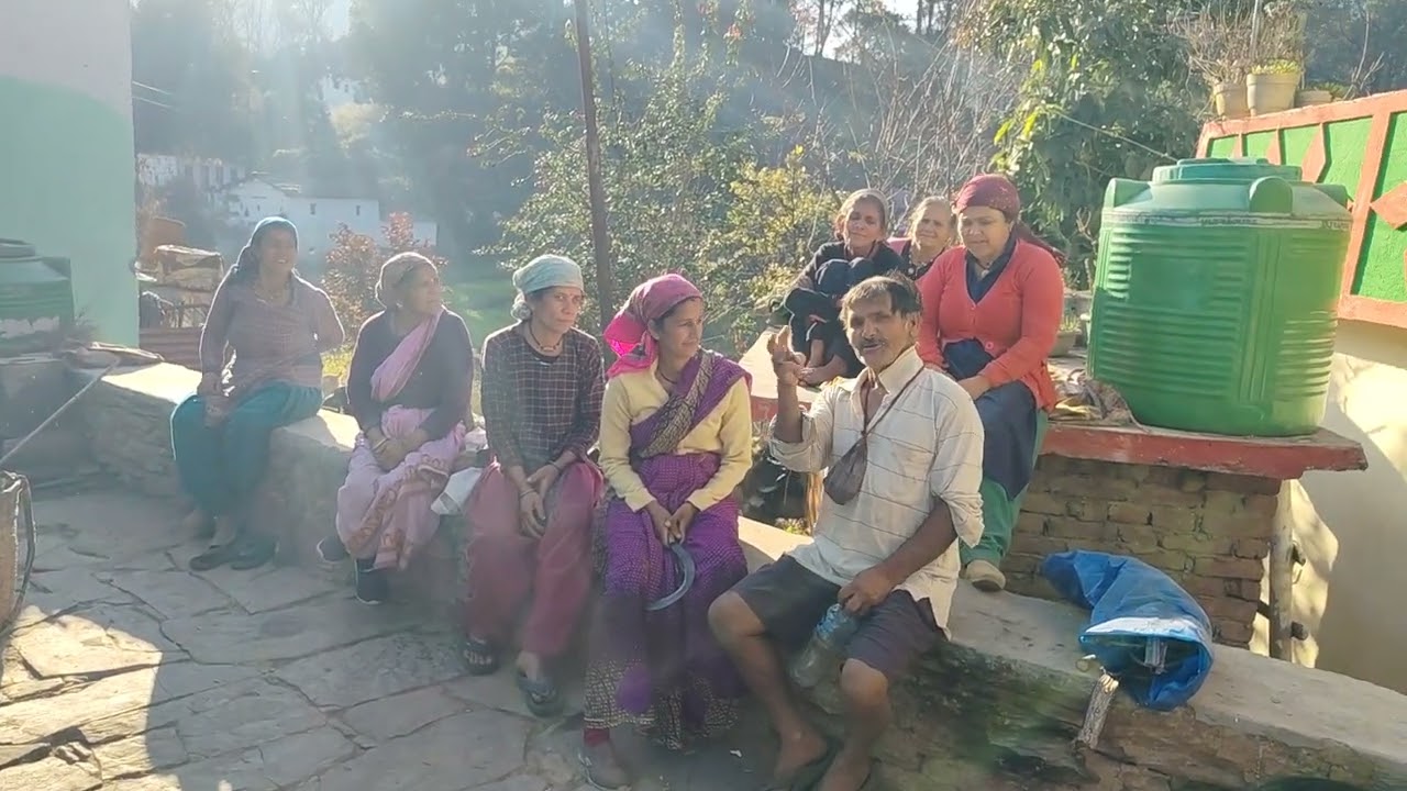 चुगलखोर बुढ़िया