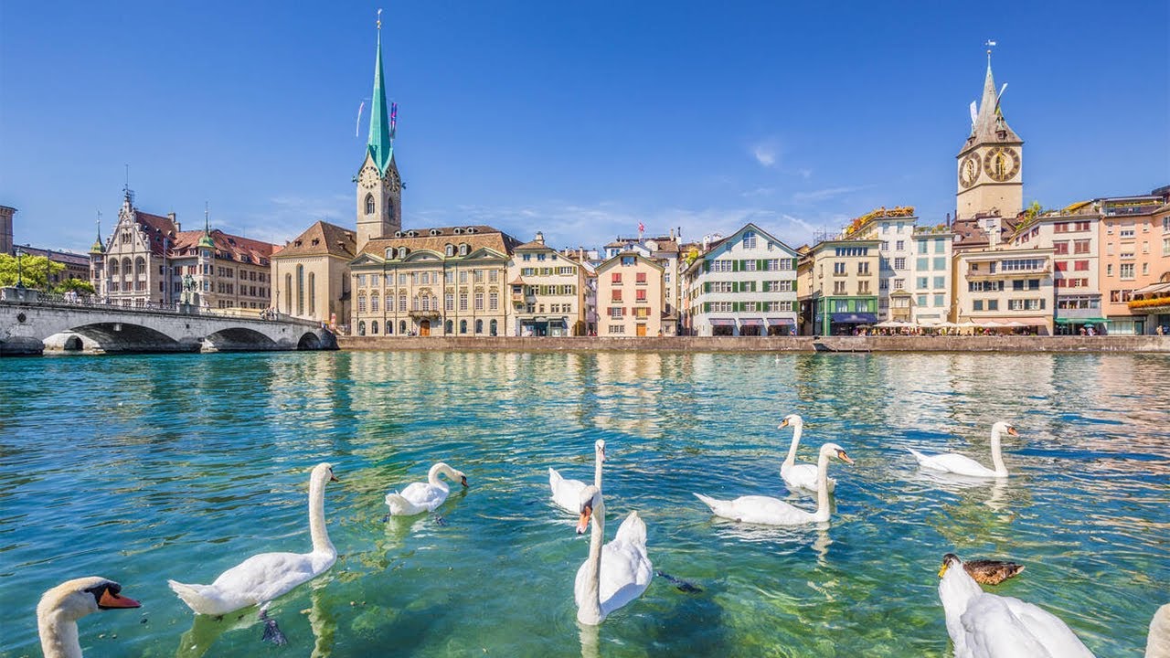 Walking Tour of Lake Zurich 🇨🇭 The Most Beautiful Lake in Switzerland?