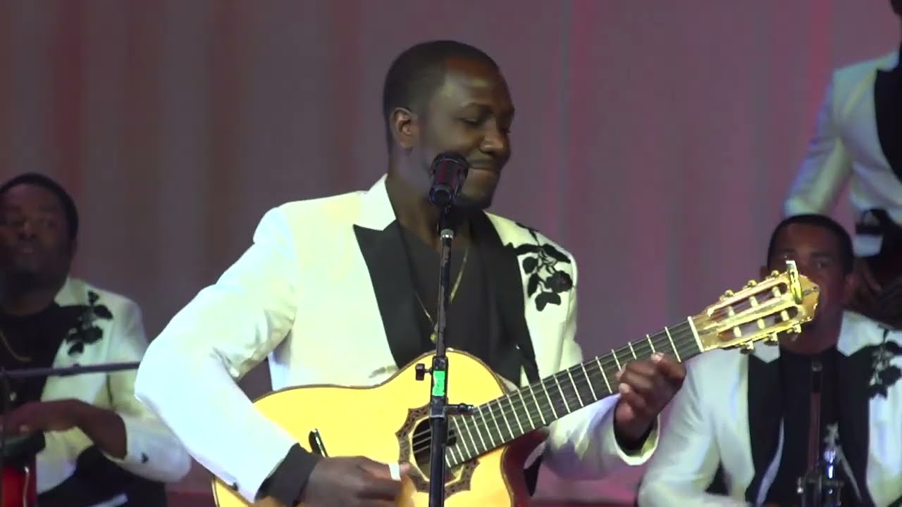 Carmen - Poder Negro ft Karina Santiana (en vivo) desde el escenario de SARIME