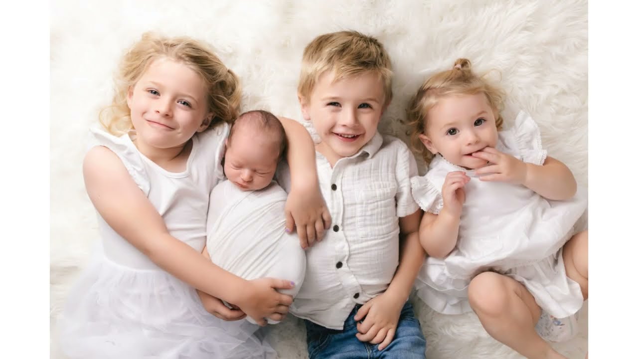 Newborn Baby Portraits in Ashburn VA by Rebecca Danzenbaker #newbornbaby #newbornphotography