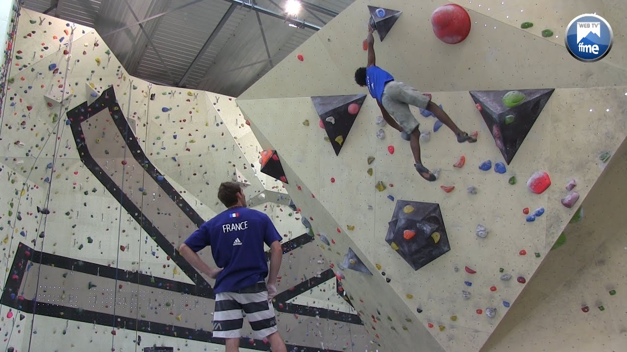 Escalade - Salle fédérale d'escalade Karma (Fontainebleau)