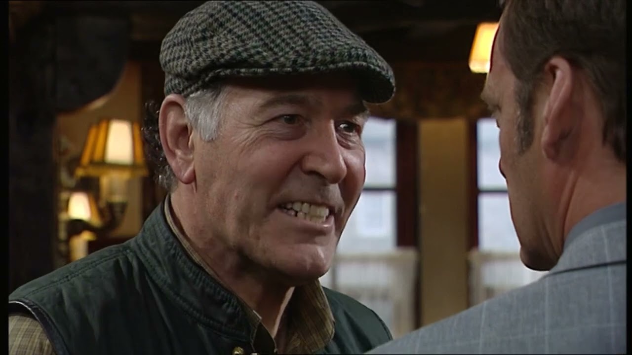 Emmerdale Jack Sugden Punches Jimmy King 28th July 2005